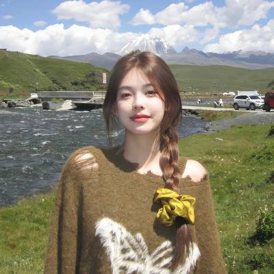 黄阿丽：小眼镜蛇
